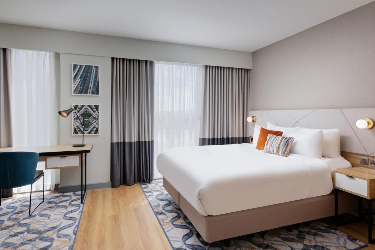 Residence Inn By Marriott Slough Exterior photo